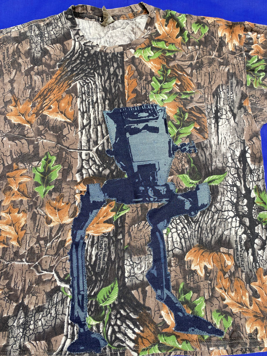 At St vintage Realtree camo tee